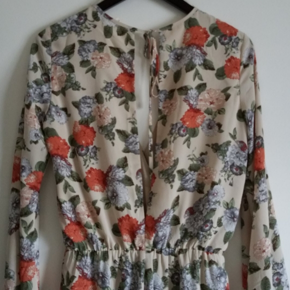 Floral Romper - Picture 2 of 3